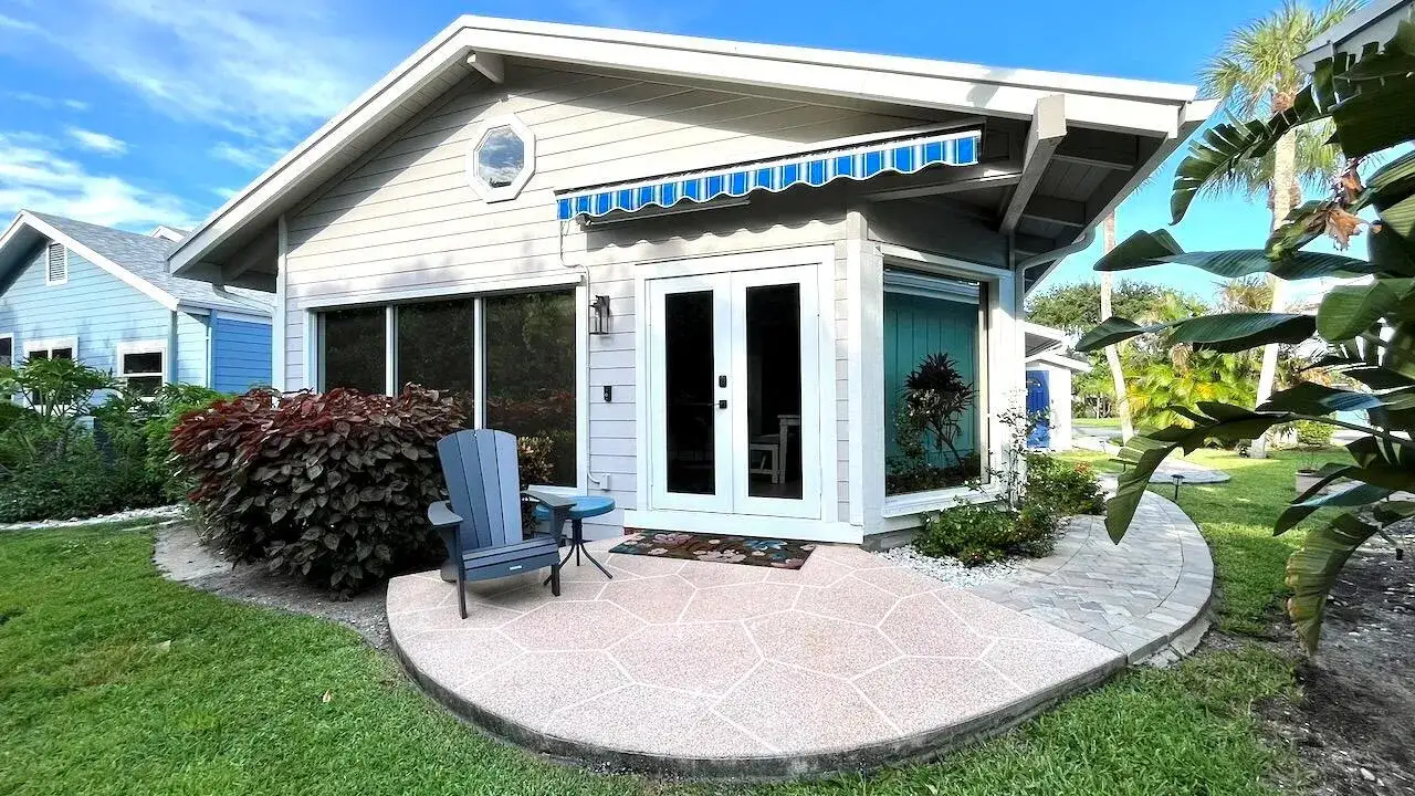 4044 NE Breakwater Drive, Jensen Beach FL 34957
