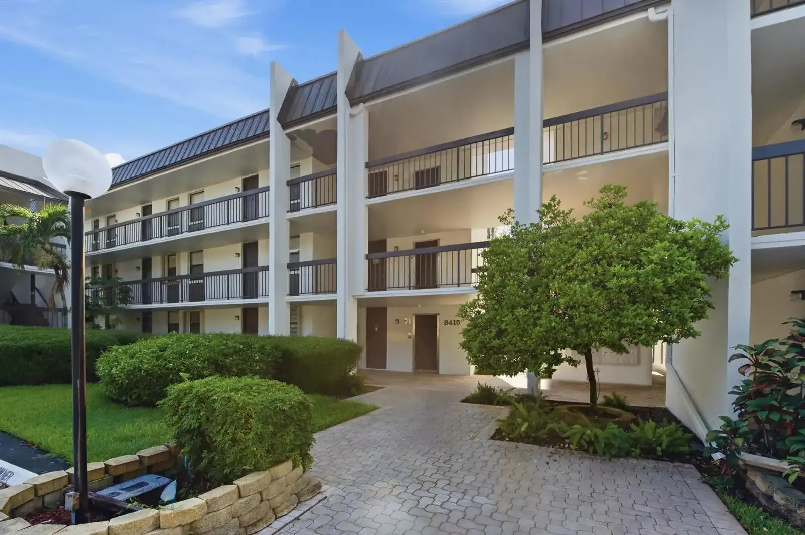 8409 Forest Hills Drive # 206, Coral Springs FL 33065