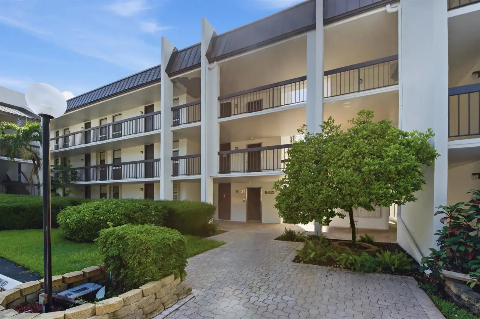 8409 Forest Hills Drive # 206, Coral Springs FL 33065
