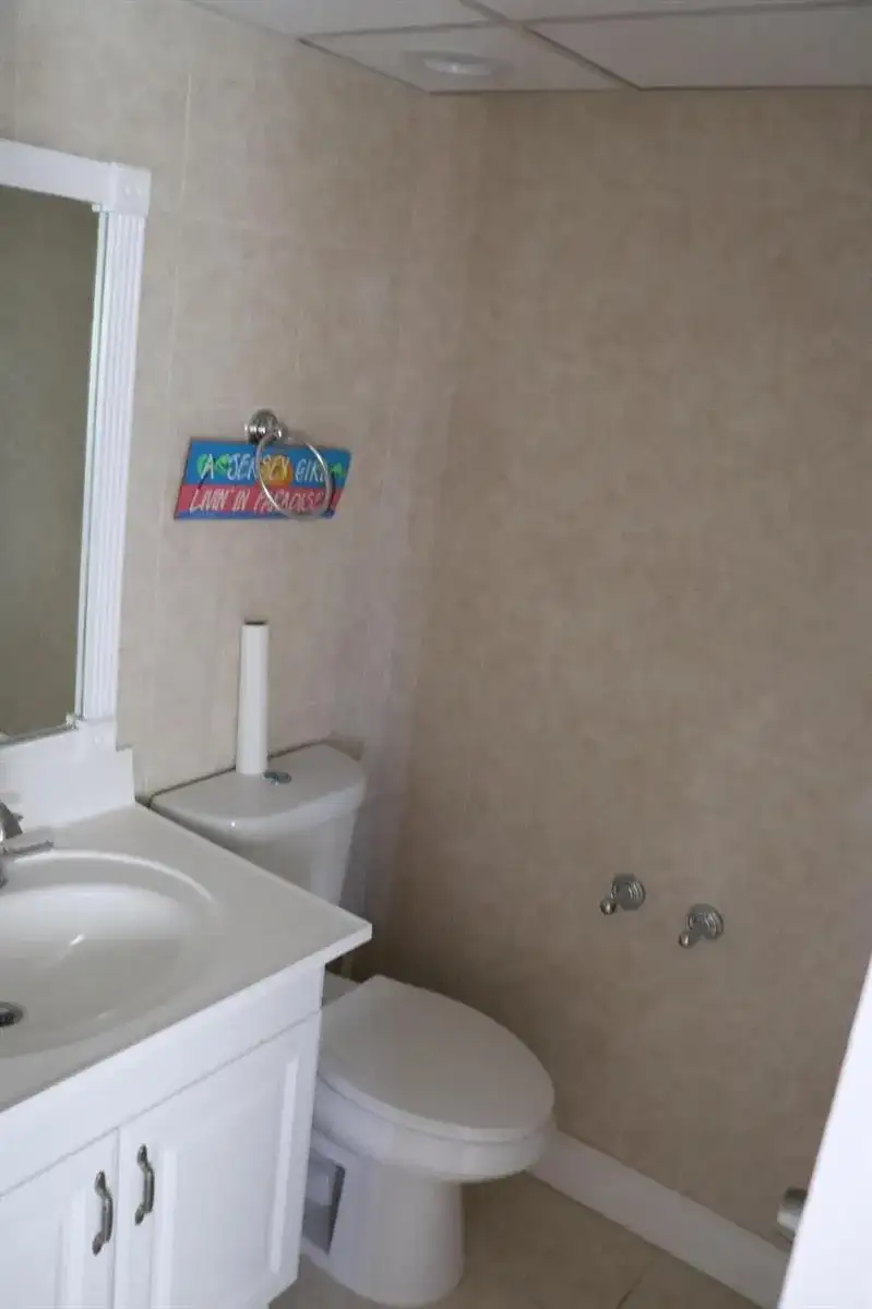 466 Capri # J, Delray Beach FL 33484 photo 5