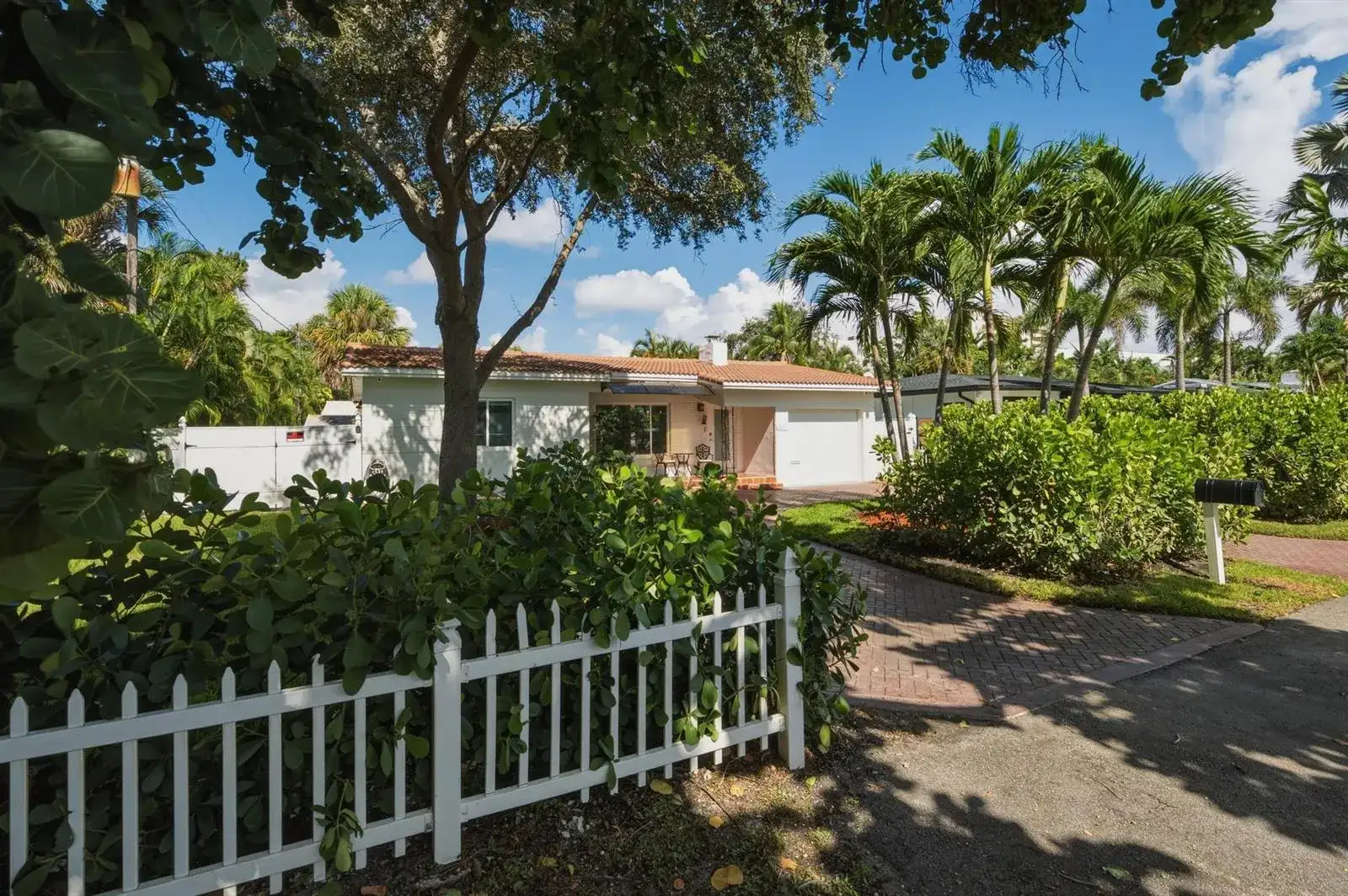 801 NE 19th Terrace, Fort Lauderdale FL 33304 photo 5