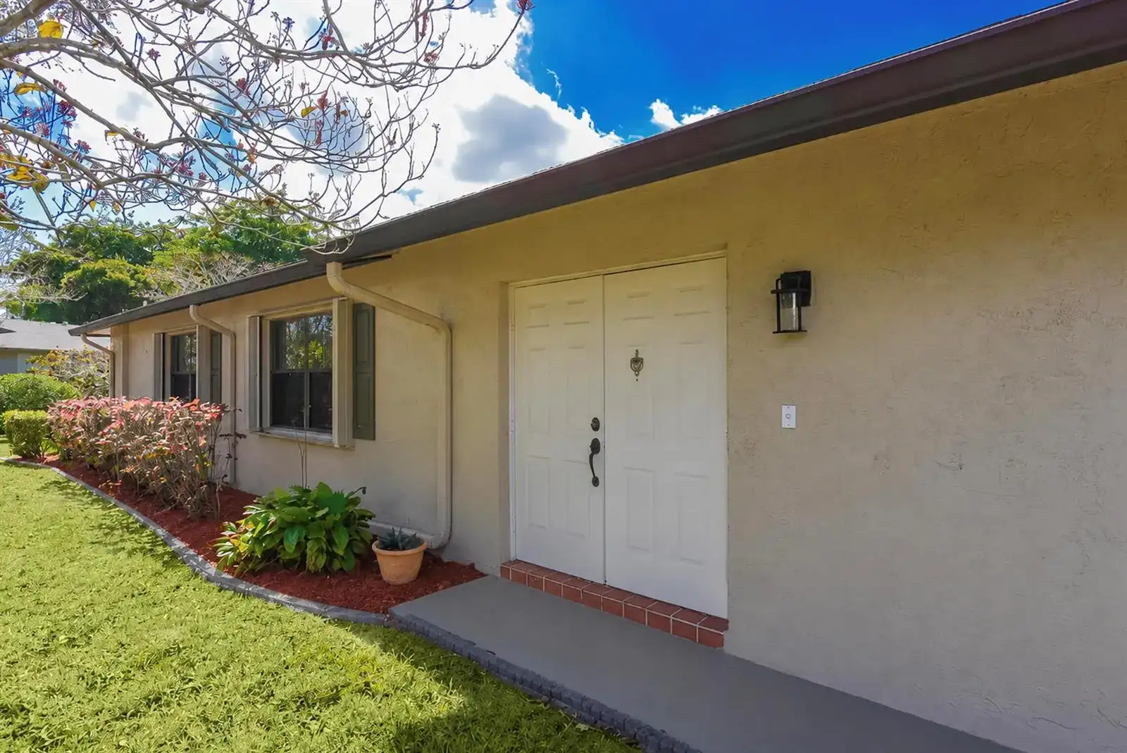 1538 Palmland Drive, Boynton Beach FL 33436 photo 2