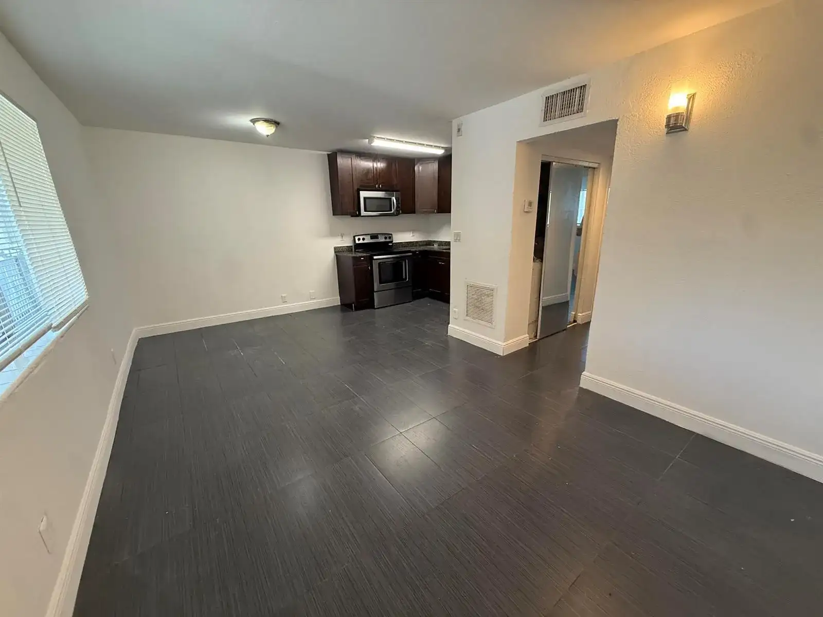 37 SW 14TH Street # 17, Dania Beach FL 33004 photo 2