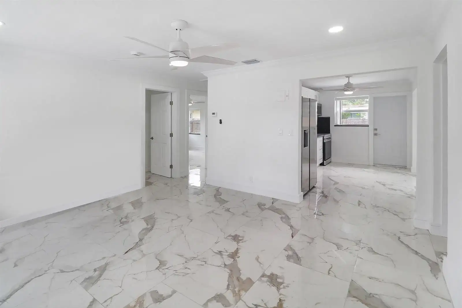 5209 N ANDREWS Avenue, Oakland Park FL 33309 photo 3