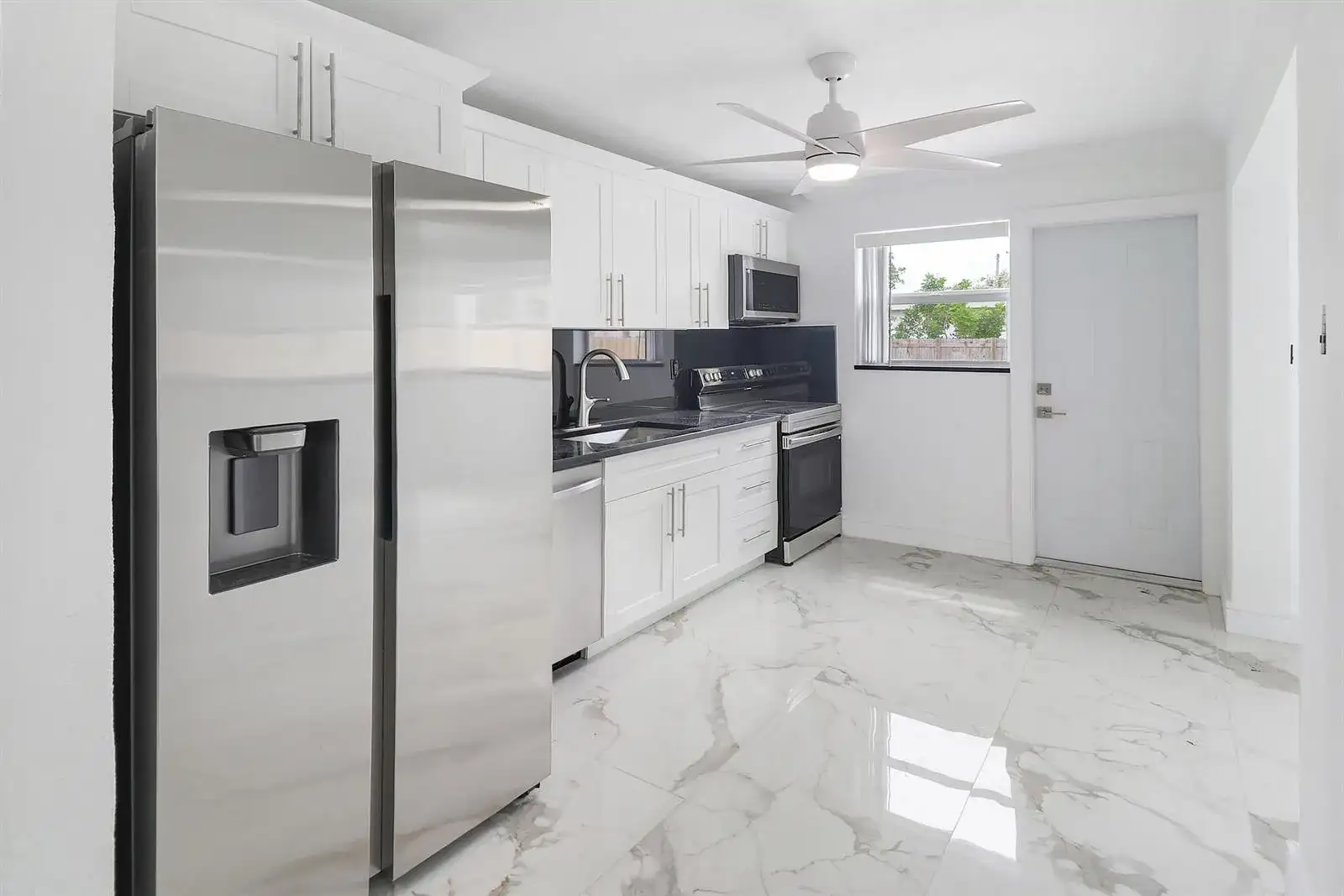5209 N ANDREWS Avenue, Oakland Park FL 33309 photo 5