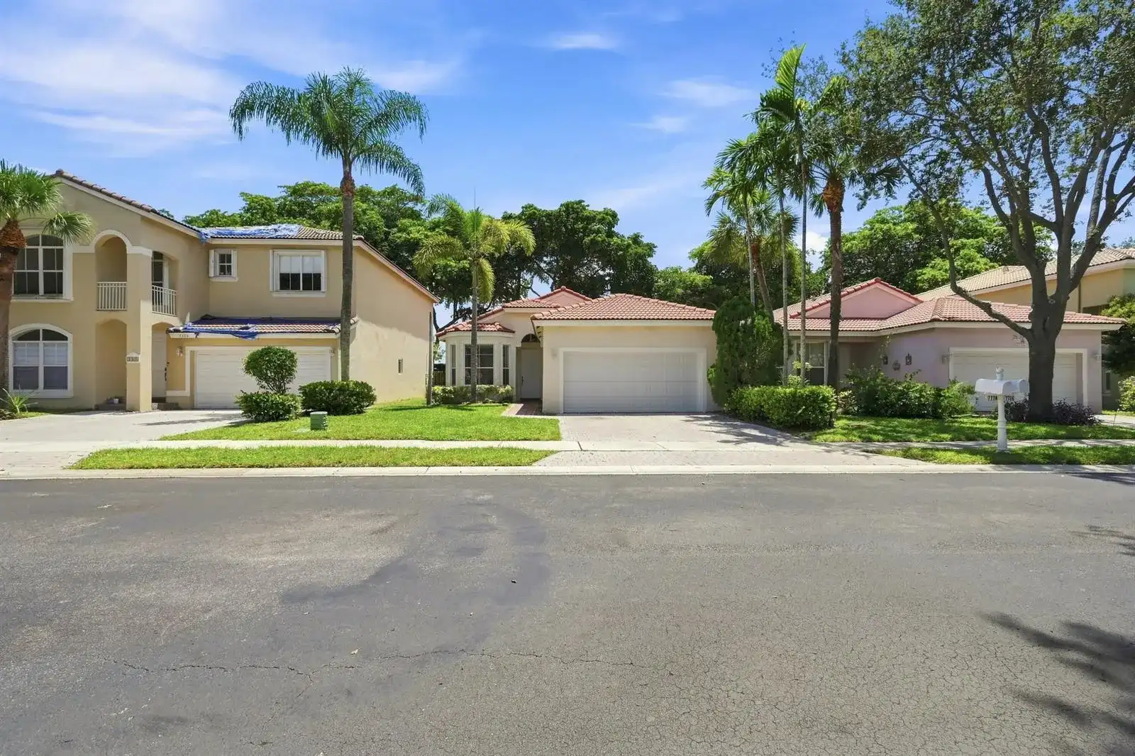 7778 NW 17th Place, Pembroke Pines FL 33024
