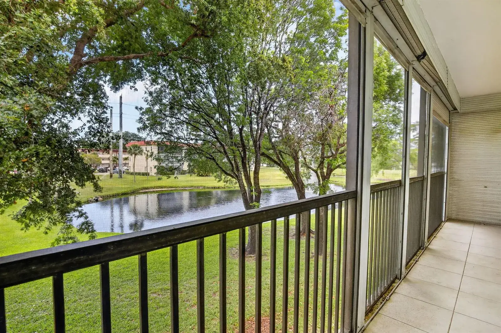 250 S Hollybrook Terrace # 208, Pembroke Pines FL 33025