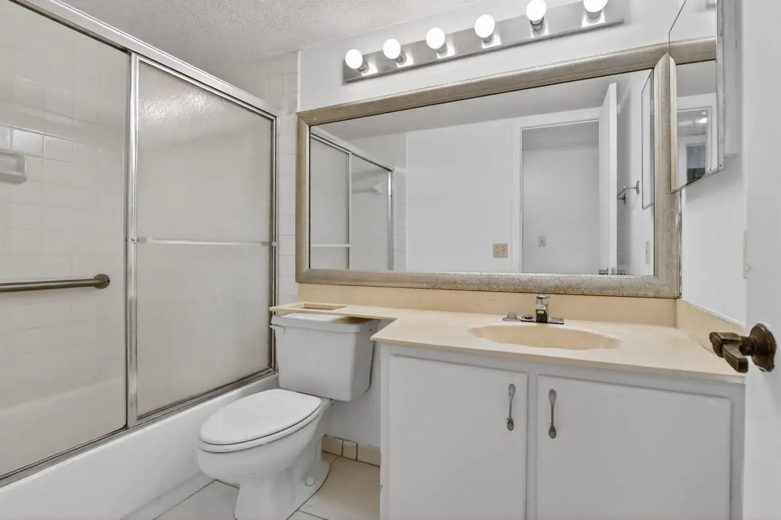 250 S Hollybrook Terrace # 208, Pembroke Pines FL 33025 photo 5