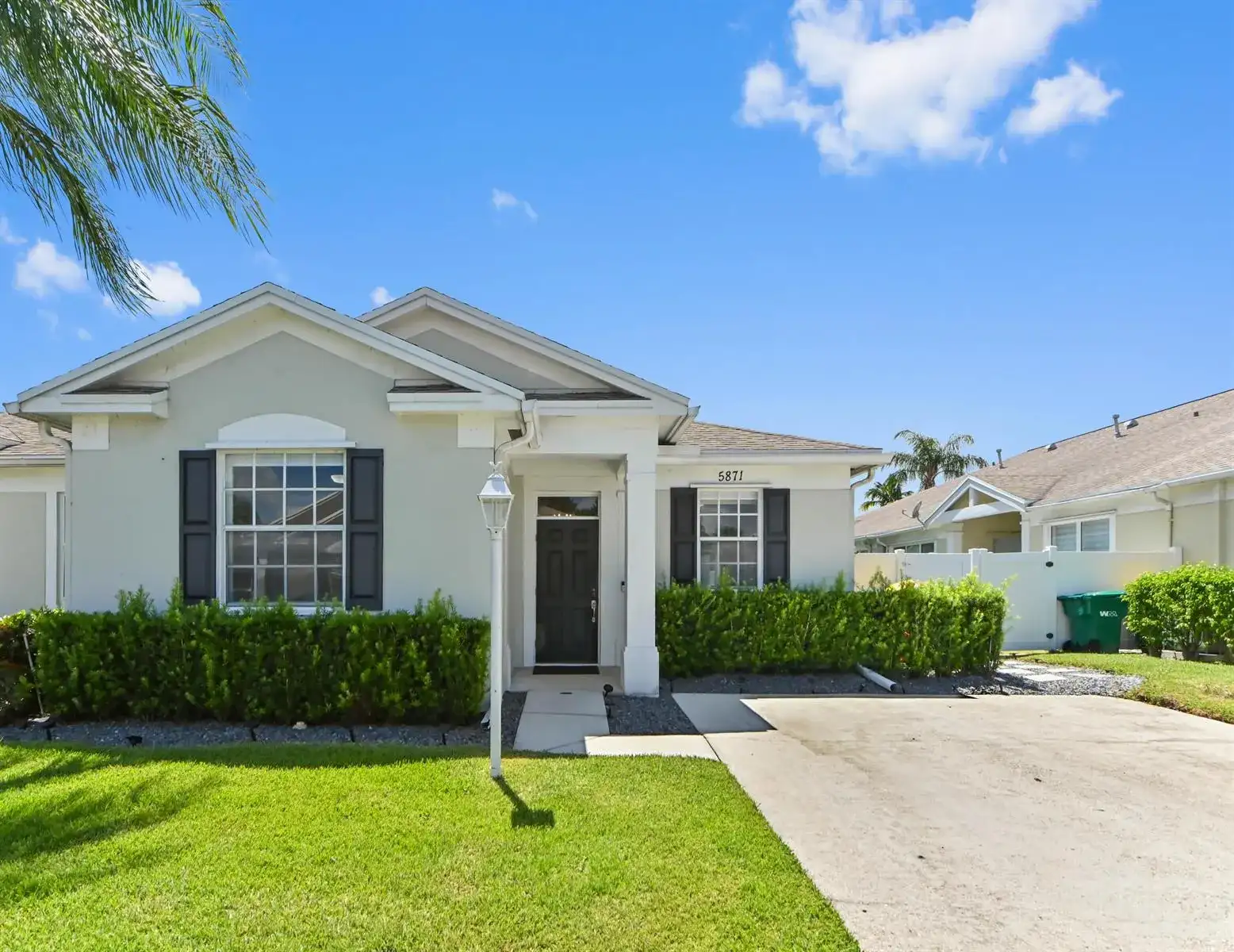 5871 Kelsey Lane, Tamarac FL 33321 photo 2