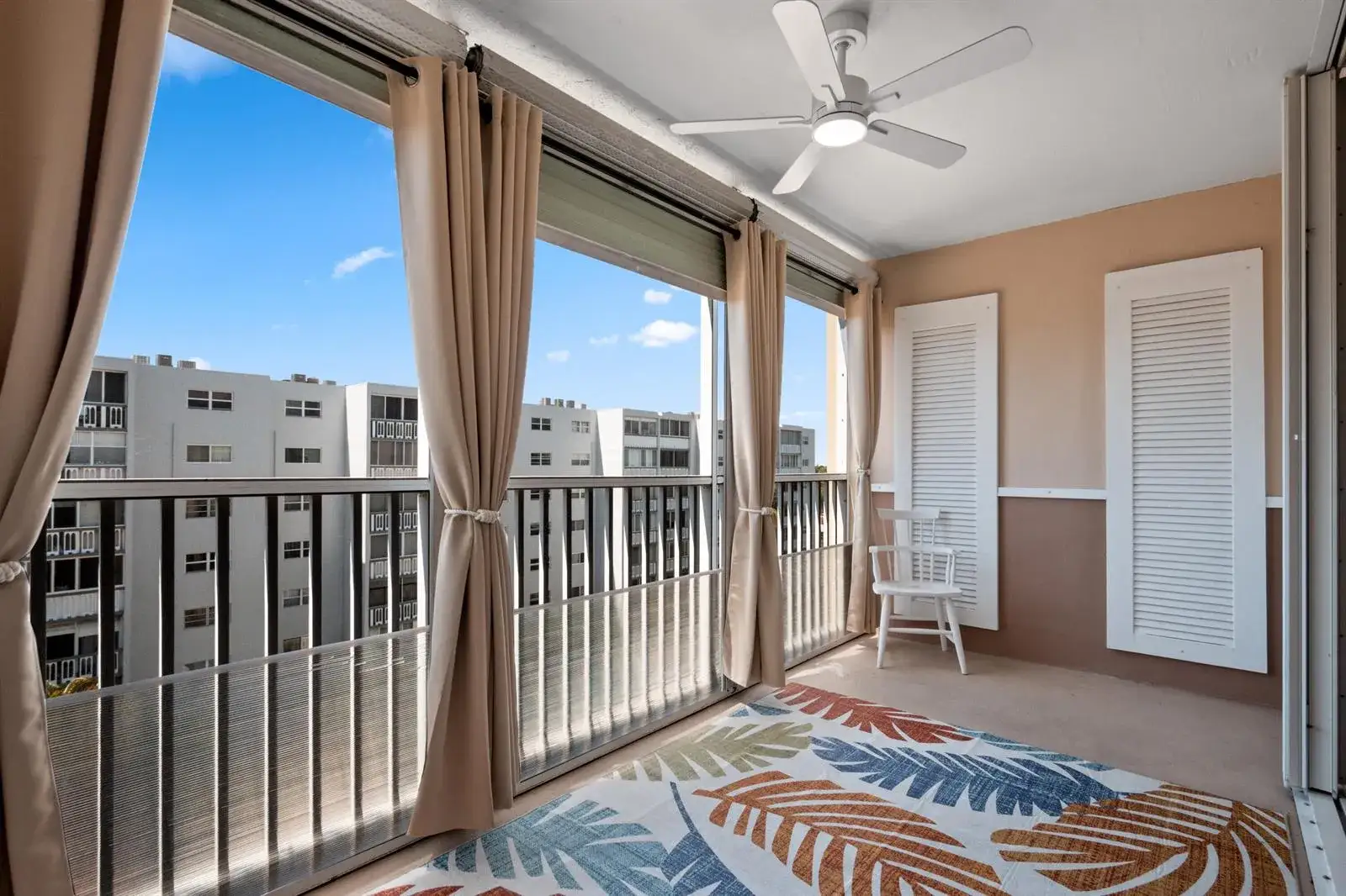 620 NE 12th Avenue # 602, Hallandale Beach FL 33009