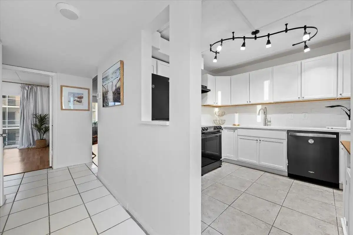 4500 N Flagler Drive # D16, West Palm Beach FL 33407 photo 2