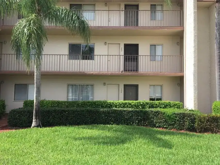 4070 Tivoli Court # 202, Lake Worth FL 33467