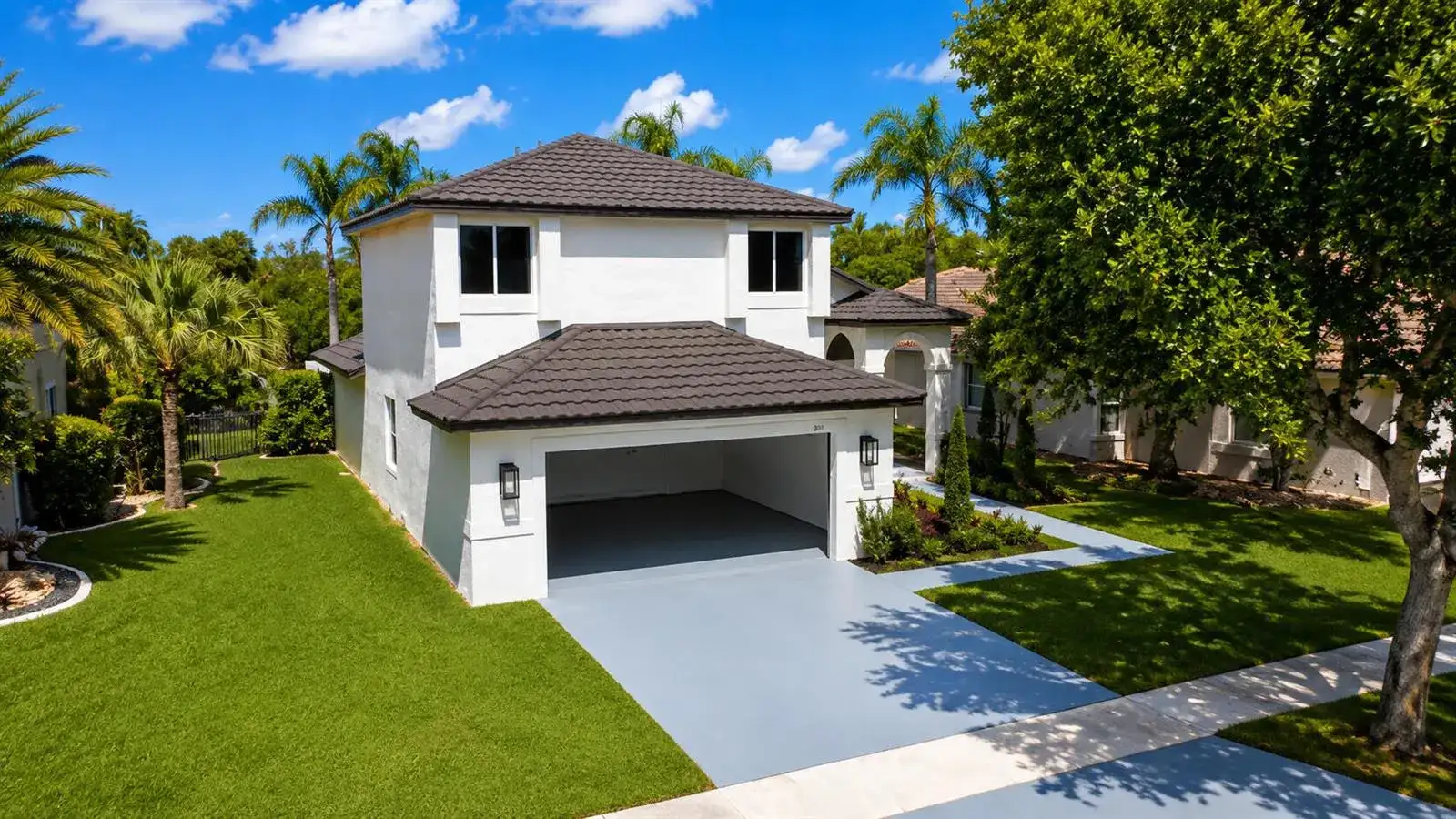 261 SW 178th Way, Pembroke Pines FL 33029 photo 2