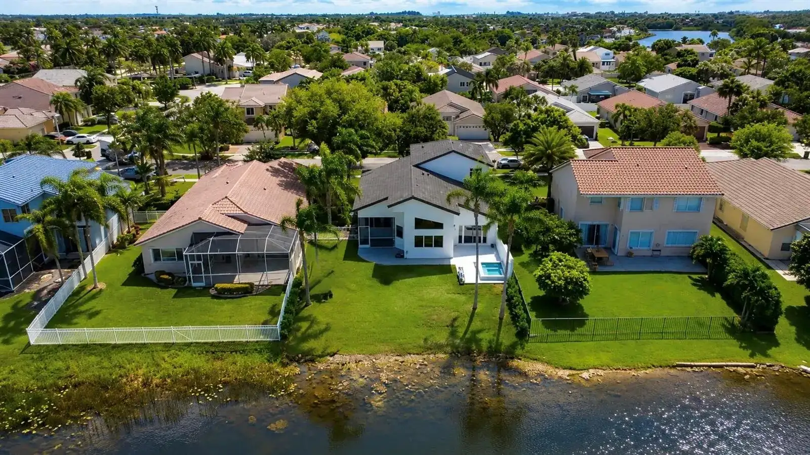 261 SW 178th Way, Pembroke Pines FL 33029 photo 5