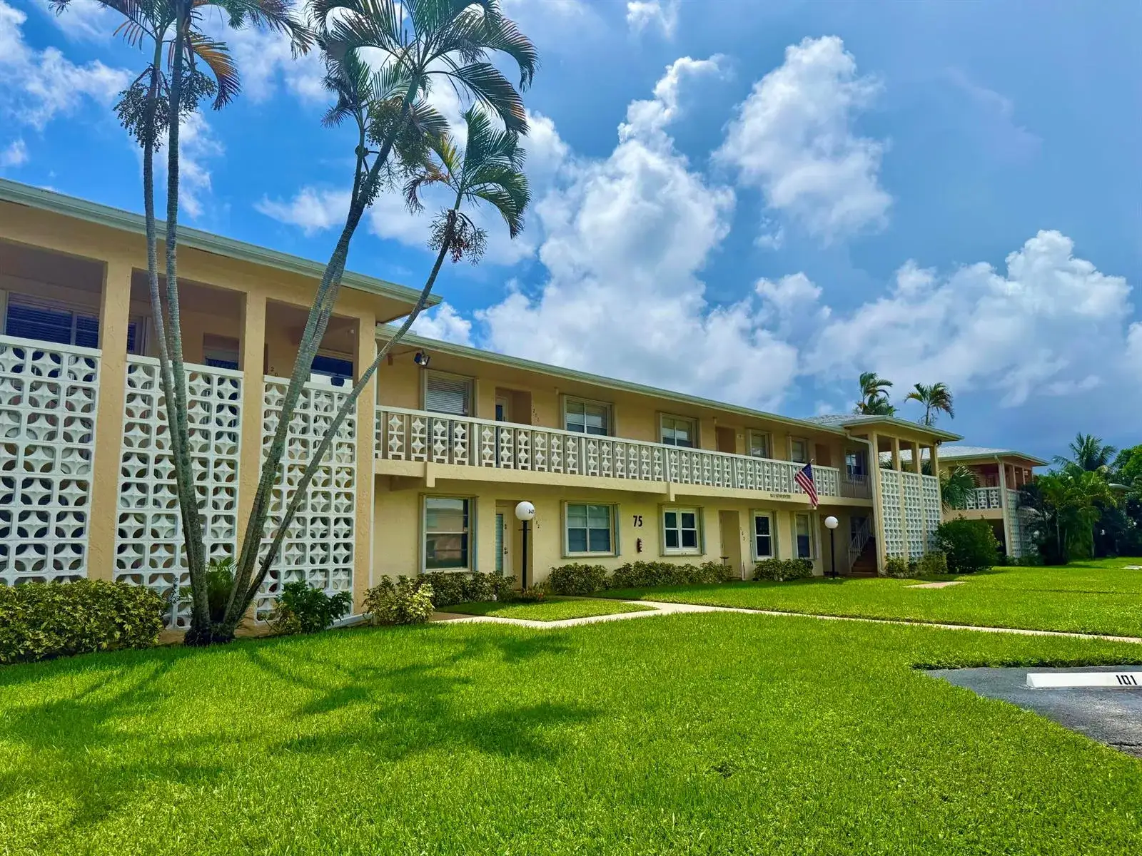 1421 NW 19th Terrace # 102, Delray Beach FL 33445