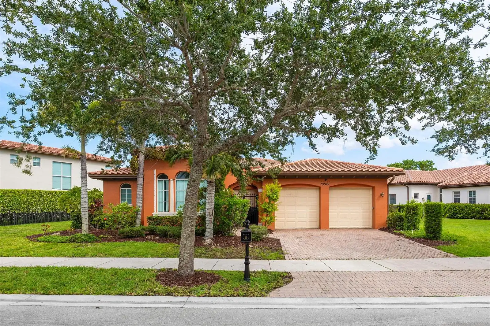 8269 NW 124th Terrace, Parkland FL 33076