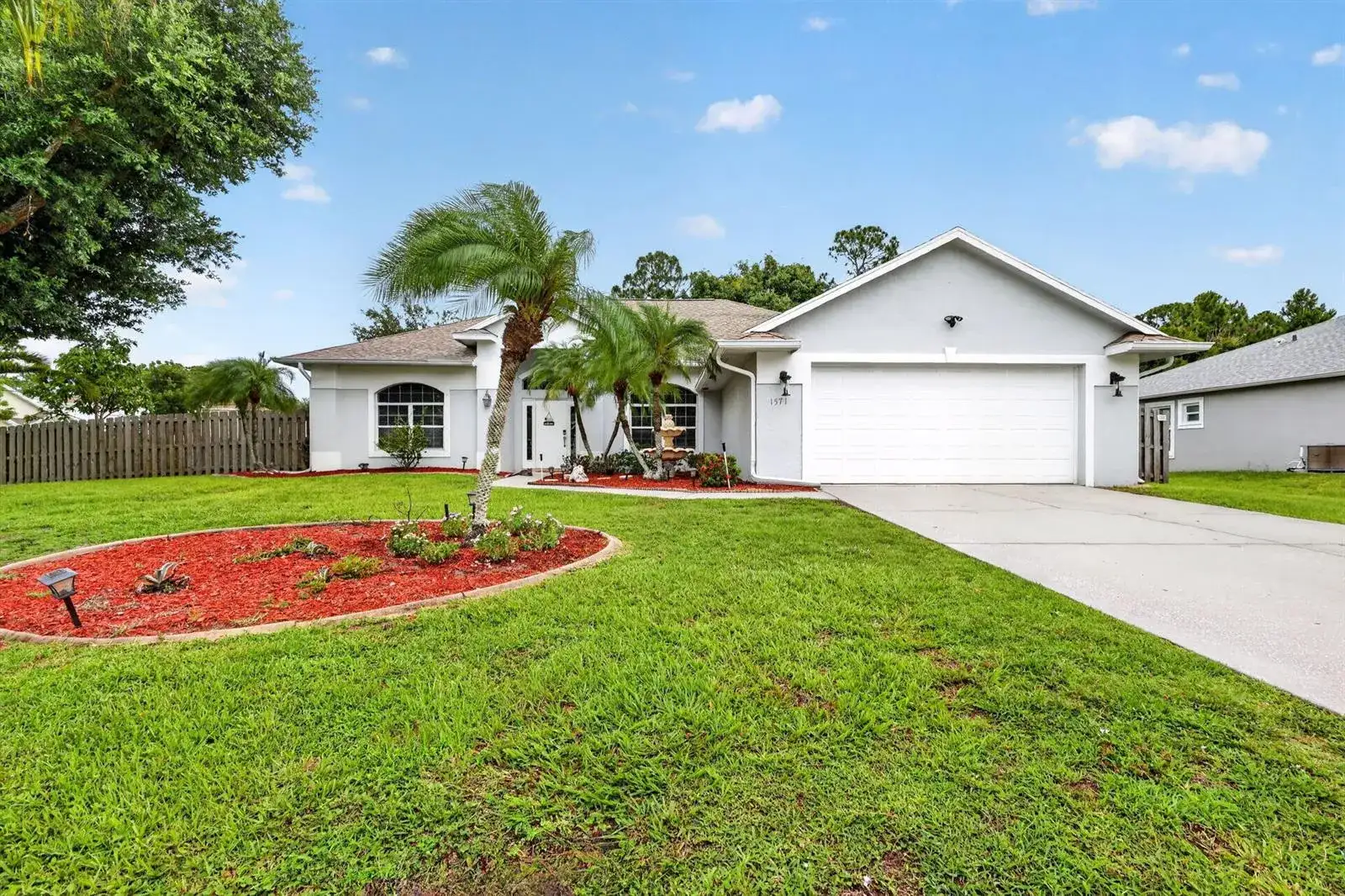 1571 SW Hunnicut Avenue, Port St. Lucie FL 34953 photo 2