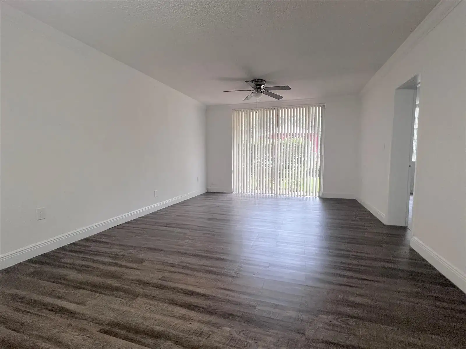 19455 NE 10 Avenue # 104, North Miami Beach FL 33179 photo 3