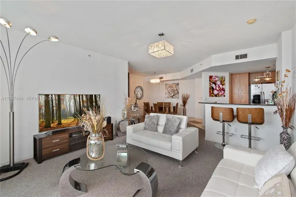 7900 HARBOR ISLAND Drive # 1517, North Bay Village FL 33141