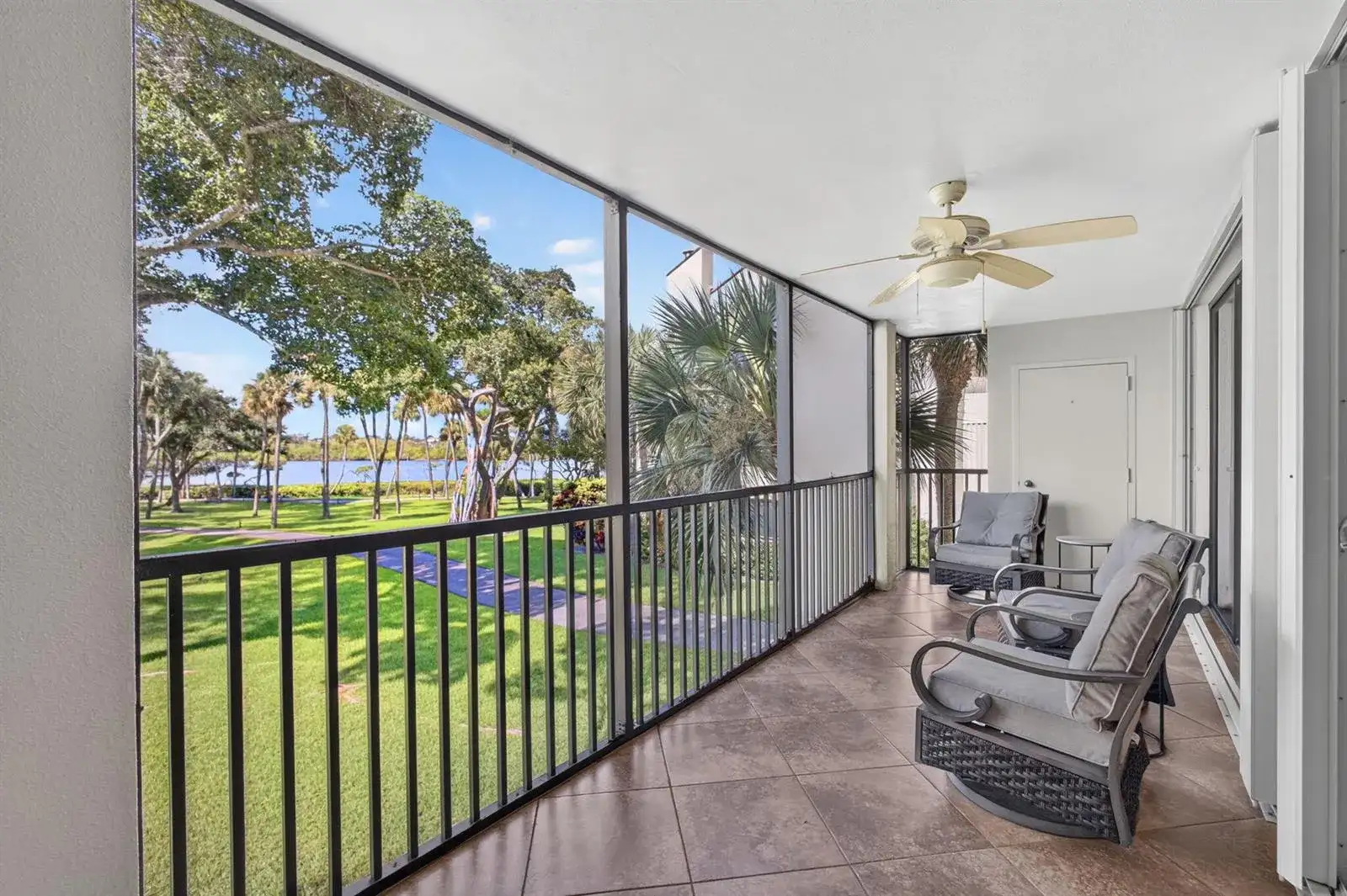 1000 N Us Highway 1, Jupiter FL 33477 photo 2