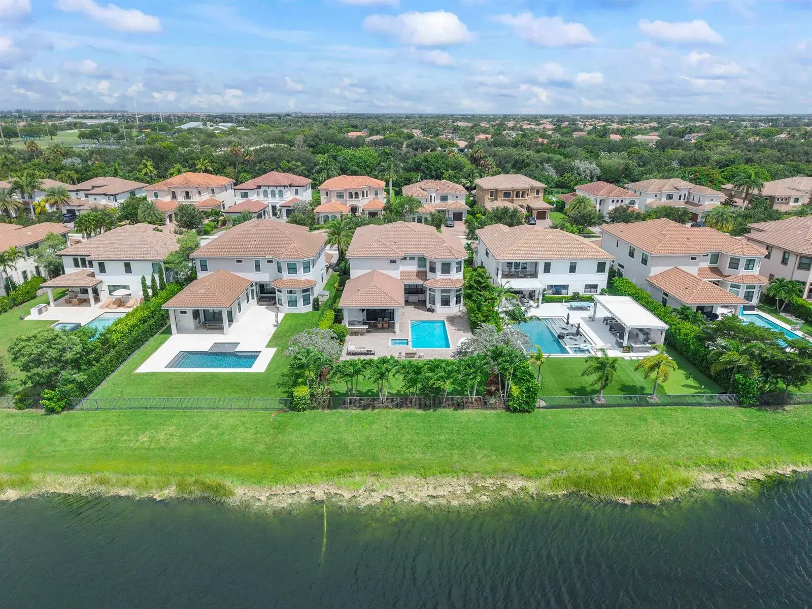 10282 SWEET BAY Manor, Parkland FL 33076
