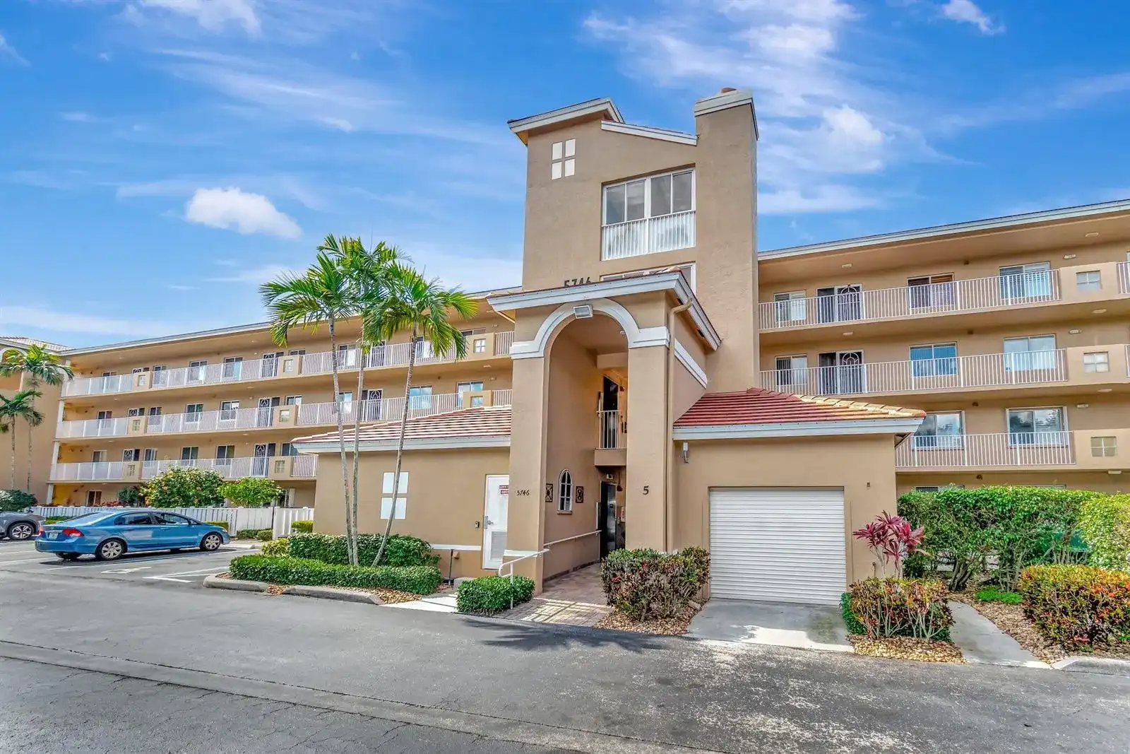 5746 CRYSTAL SHORES Drive # 103, Boynton Beach FL 33437
