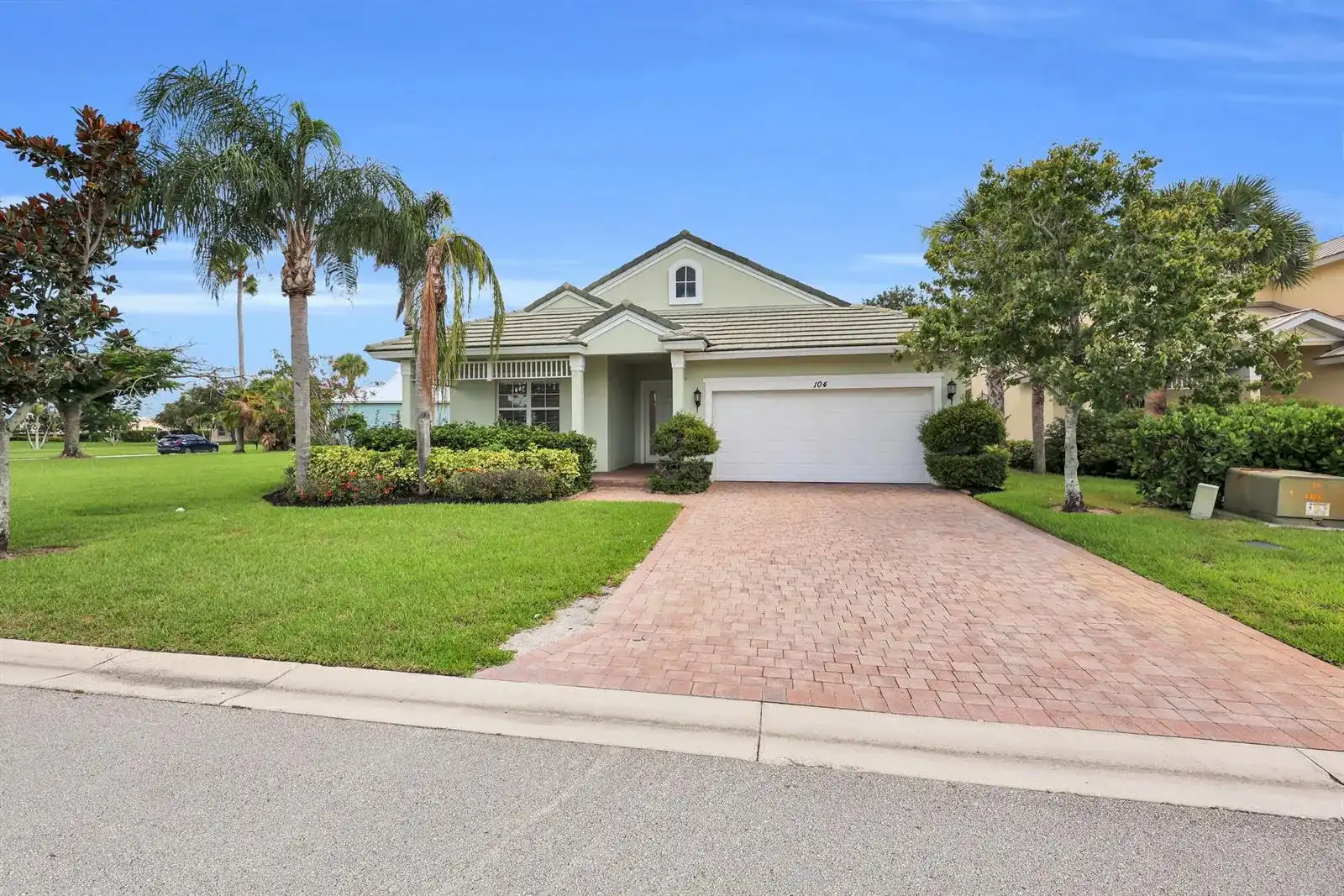 104 NW Willow Grove Avenue, Port St. Lucie FL 34986