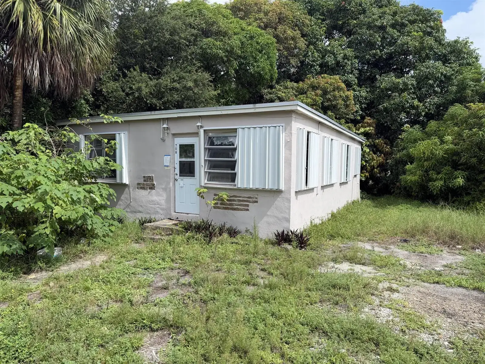 708 SW 7TH Terrace, Dania Beach FL 33004 photo 2