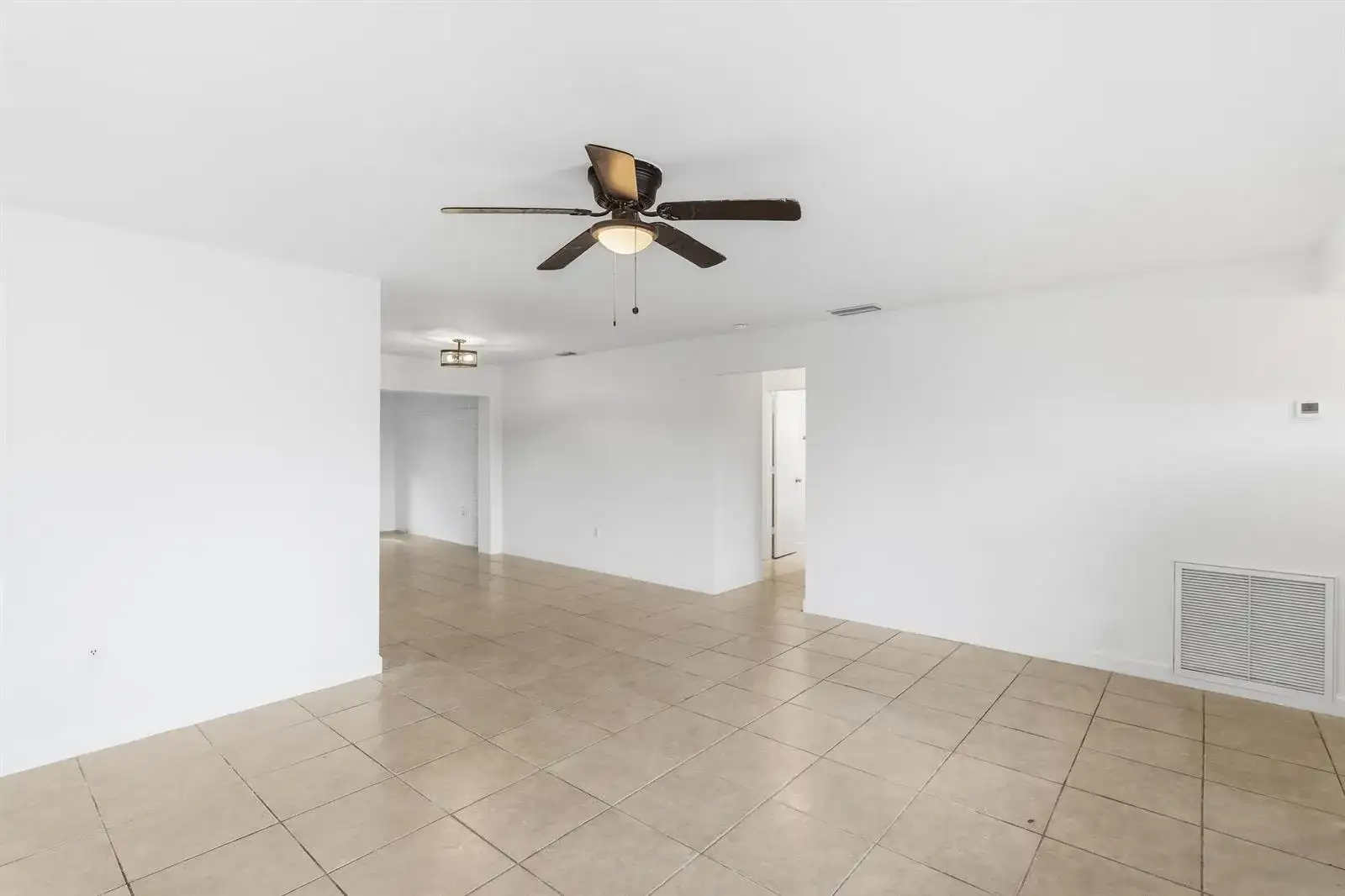 10690 NW 27TH Court, Sunrise FL 33322 photo 4