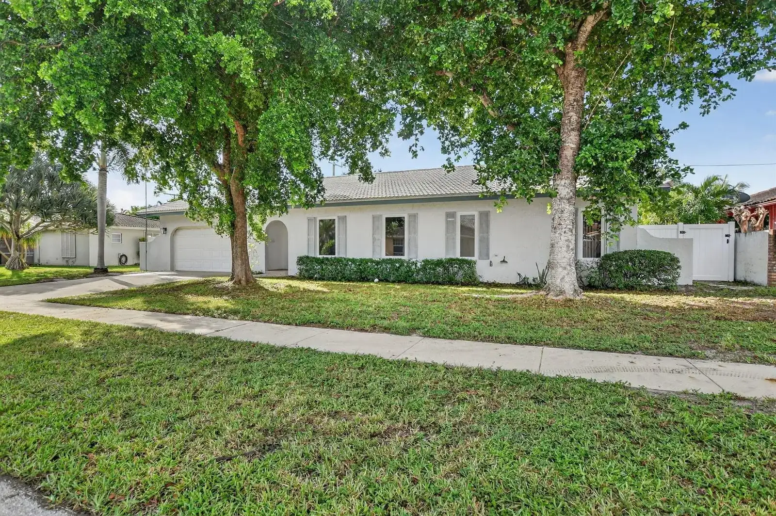 1544 NW 9th Street, Boca Raton FL 33486 photo 2