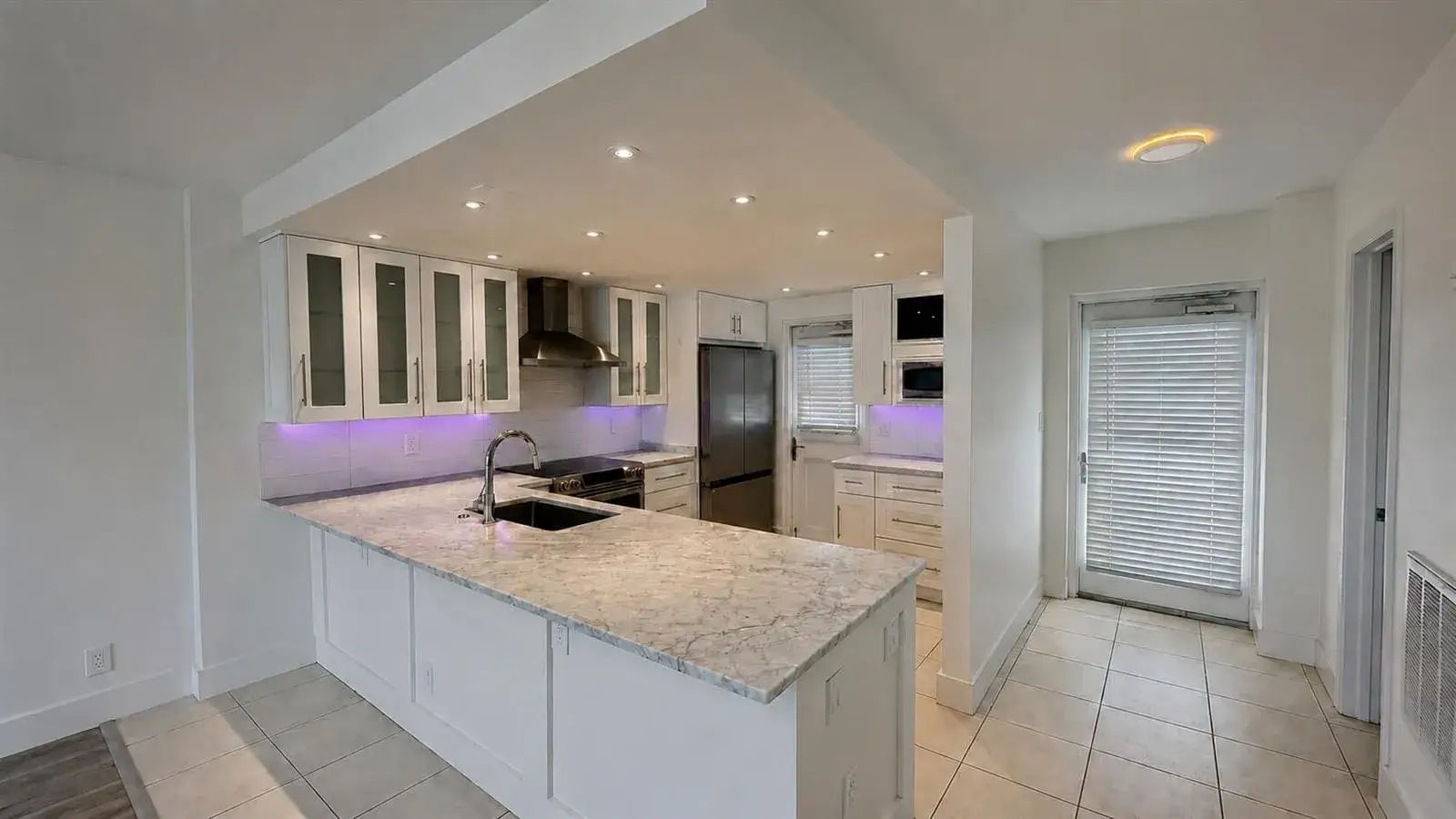 2200 NE 33rd Avenue # 17C, Fort Lauderdale FL 33305