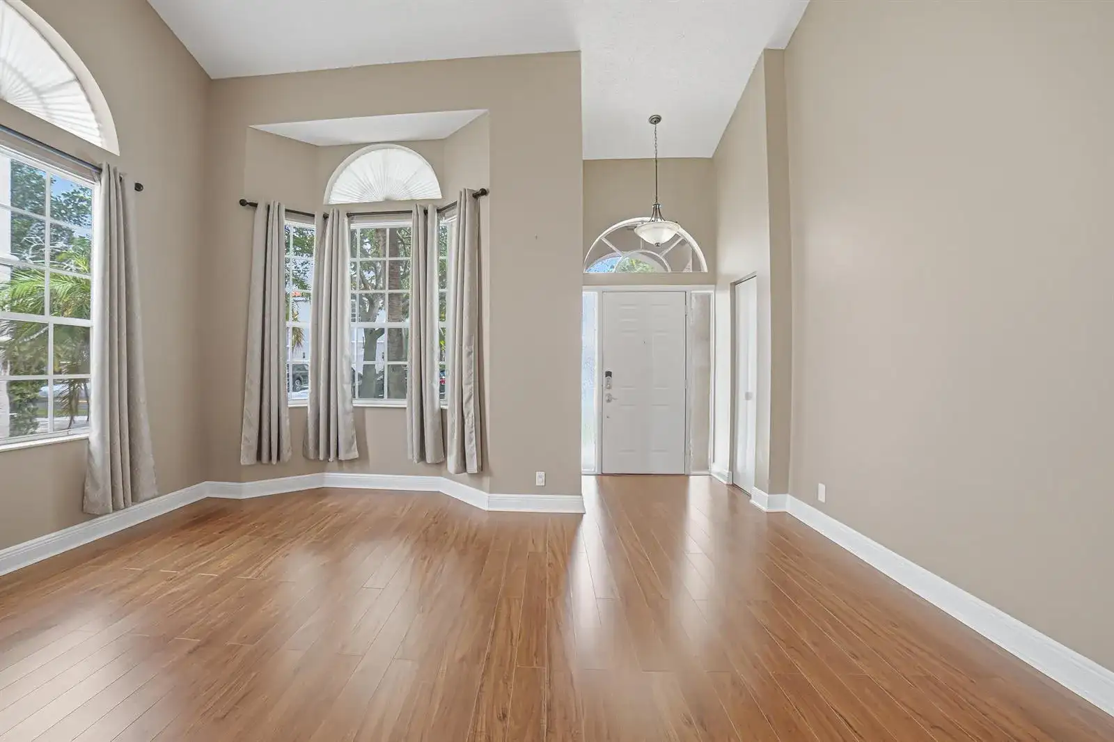 10682 NW 48TH Street, Coral Springs FL 33076 photo 4