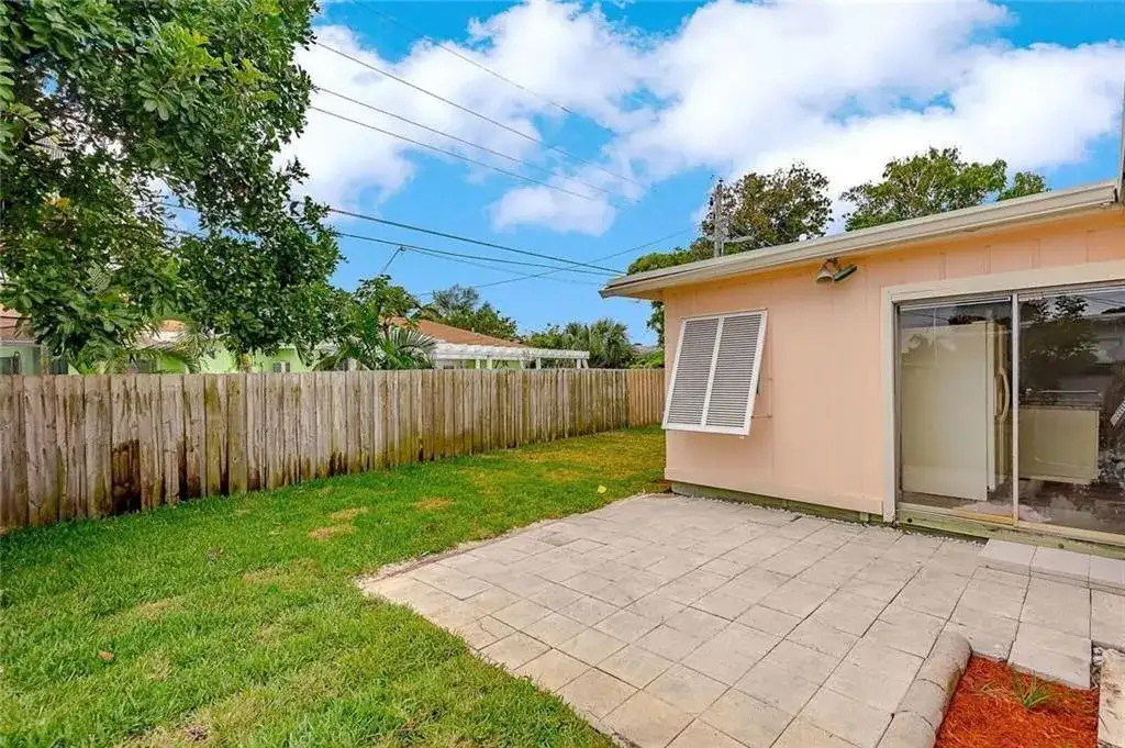 1130 NE 24TH Street, Pompano Beach FL 33064 photo 3