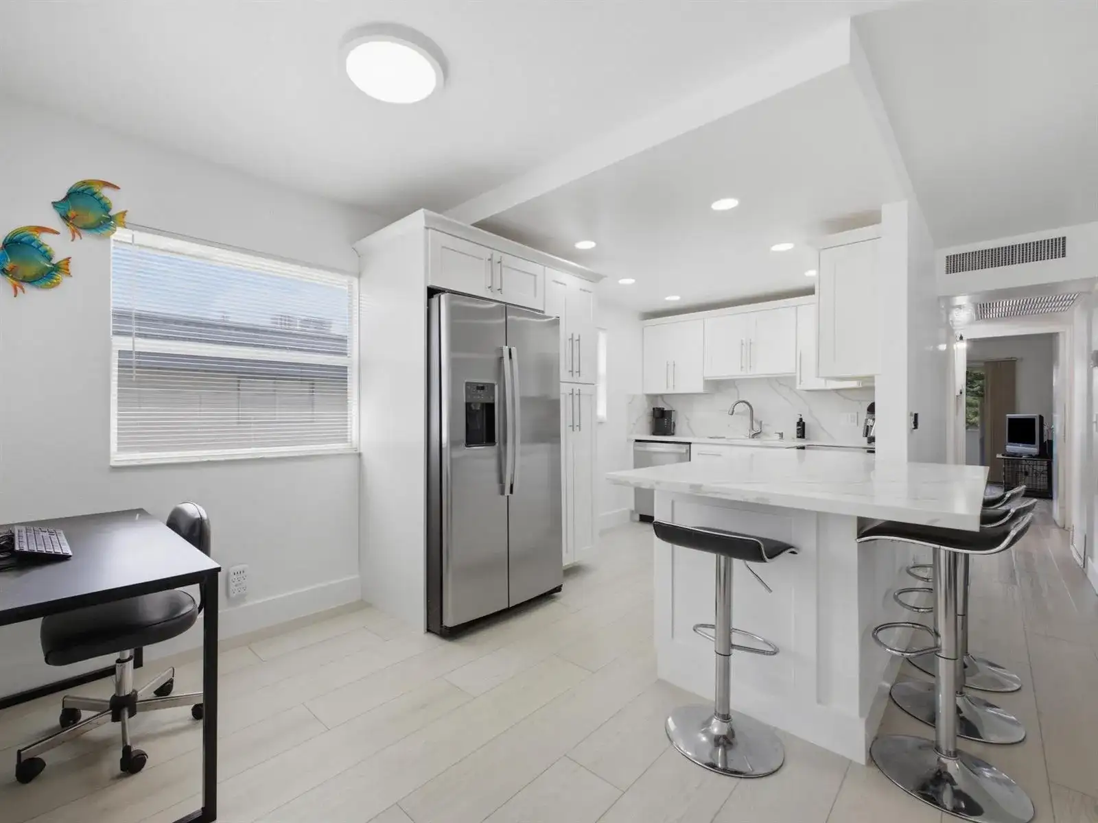 573 Brittany L, Delray Beach FL 33446 photo 2