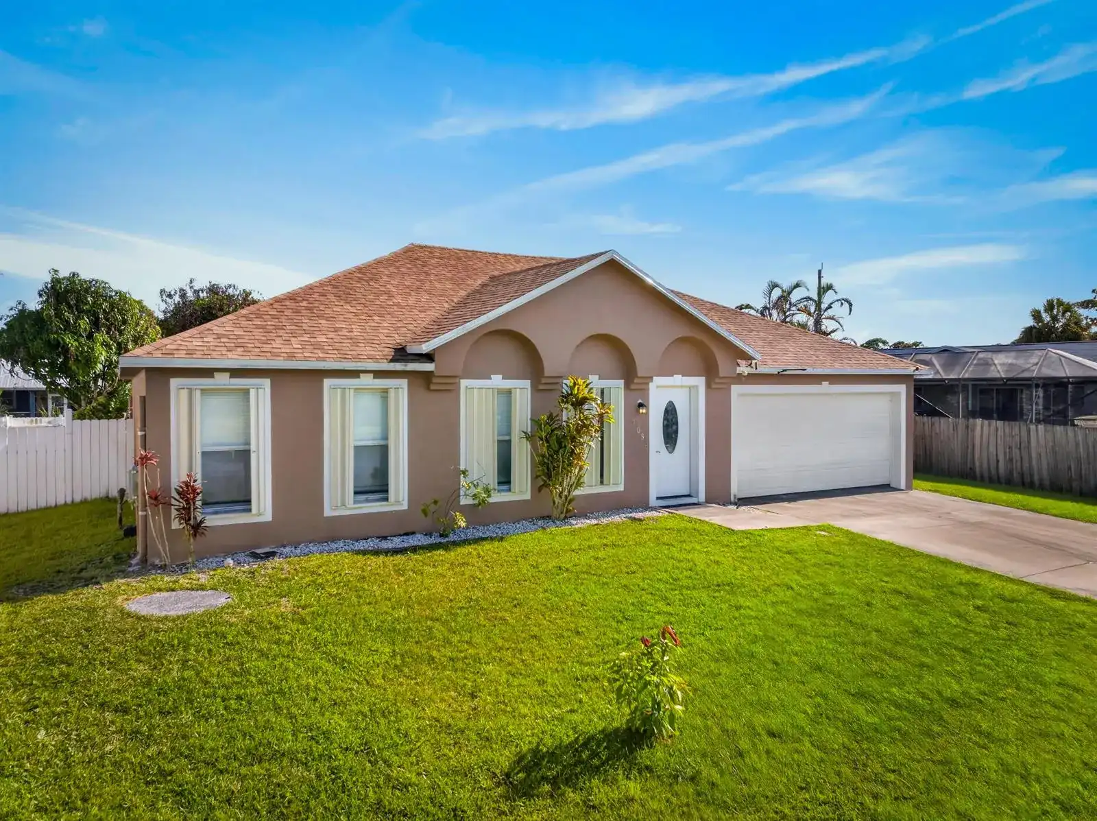 708 SE LANSDOWNE Avenue, Port St. Lucie FL 34983