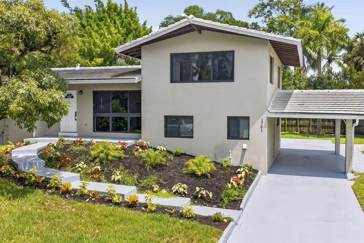 1701 SW 4TH Court, Fort Lauderdale FL 33312