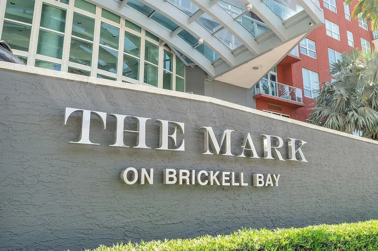 1155 BRICKELL BAY Drive # 2802, Miami FL 33131 photo 5