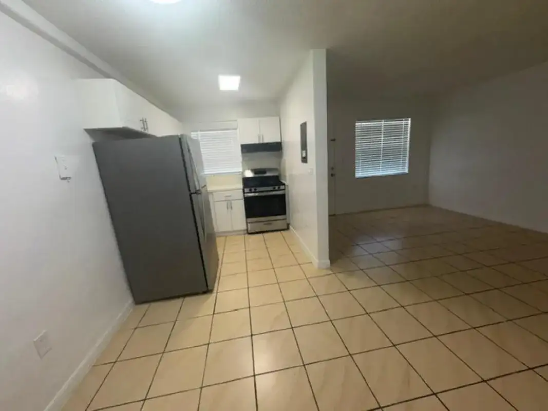 2031 NE 139th Street # 6, North Miami Beach FL 33181 photo 4