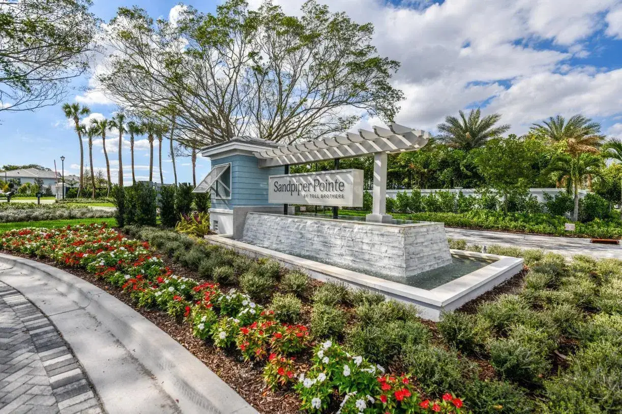 540 Sanderling Circle, Deerfield Beach FL 33442