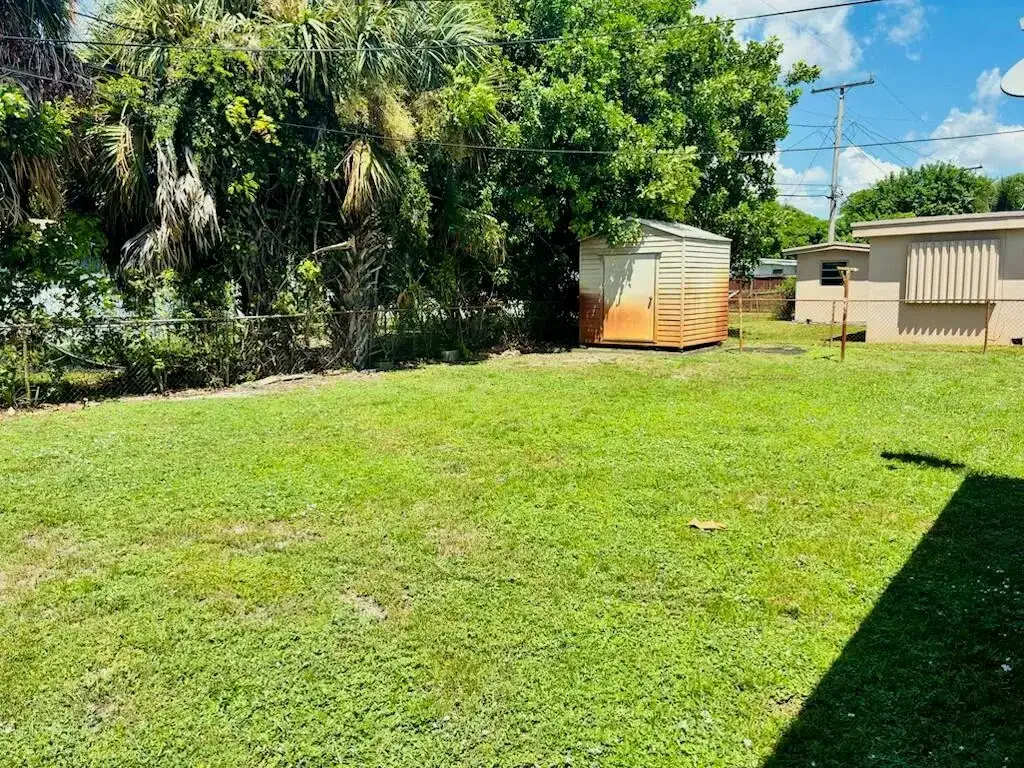 1321 NW 32nd Avenue, Lauderhill FL 33311 photo 3