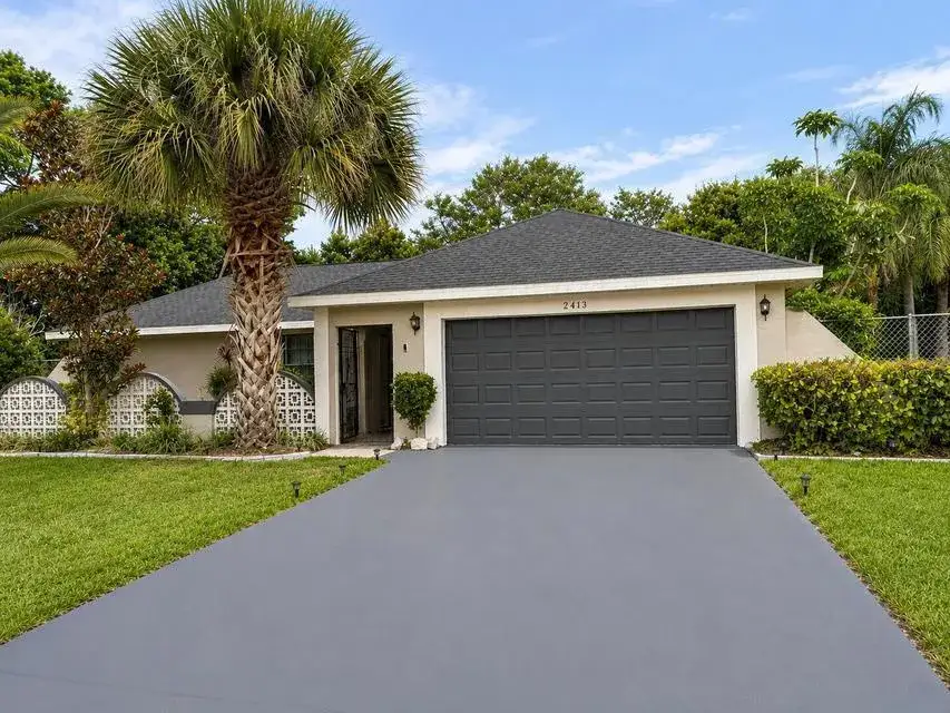 2411 SE MORNINGSIDE Boulevard, Port St. Lucie FL 34952