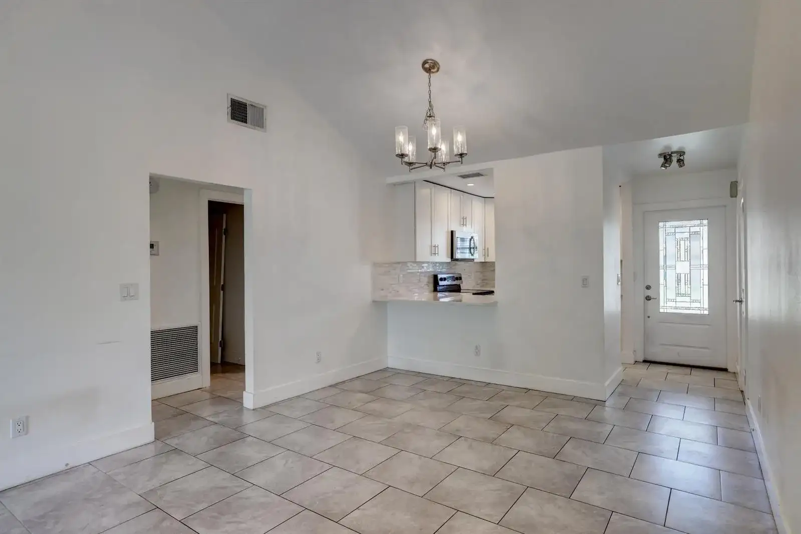 5770 SE WILSIE Drive, Stuart FL 34997 photo 4