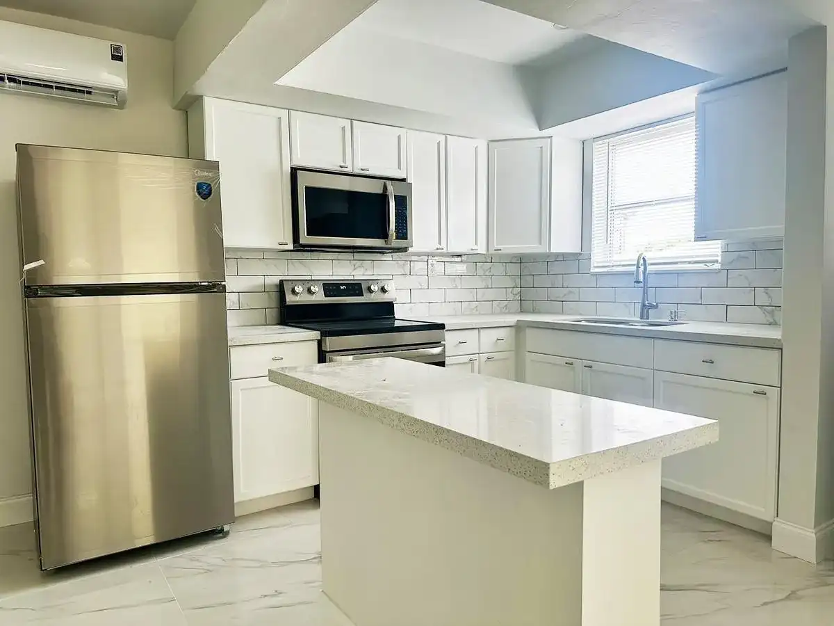 425 SW 18TH Avenue, Fort Lauderdale FL 33312