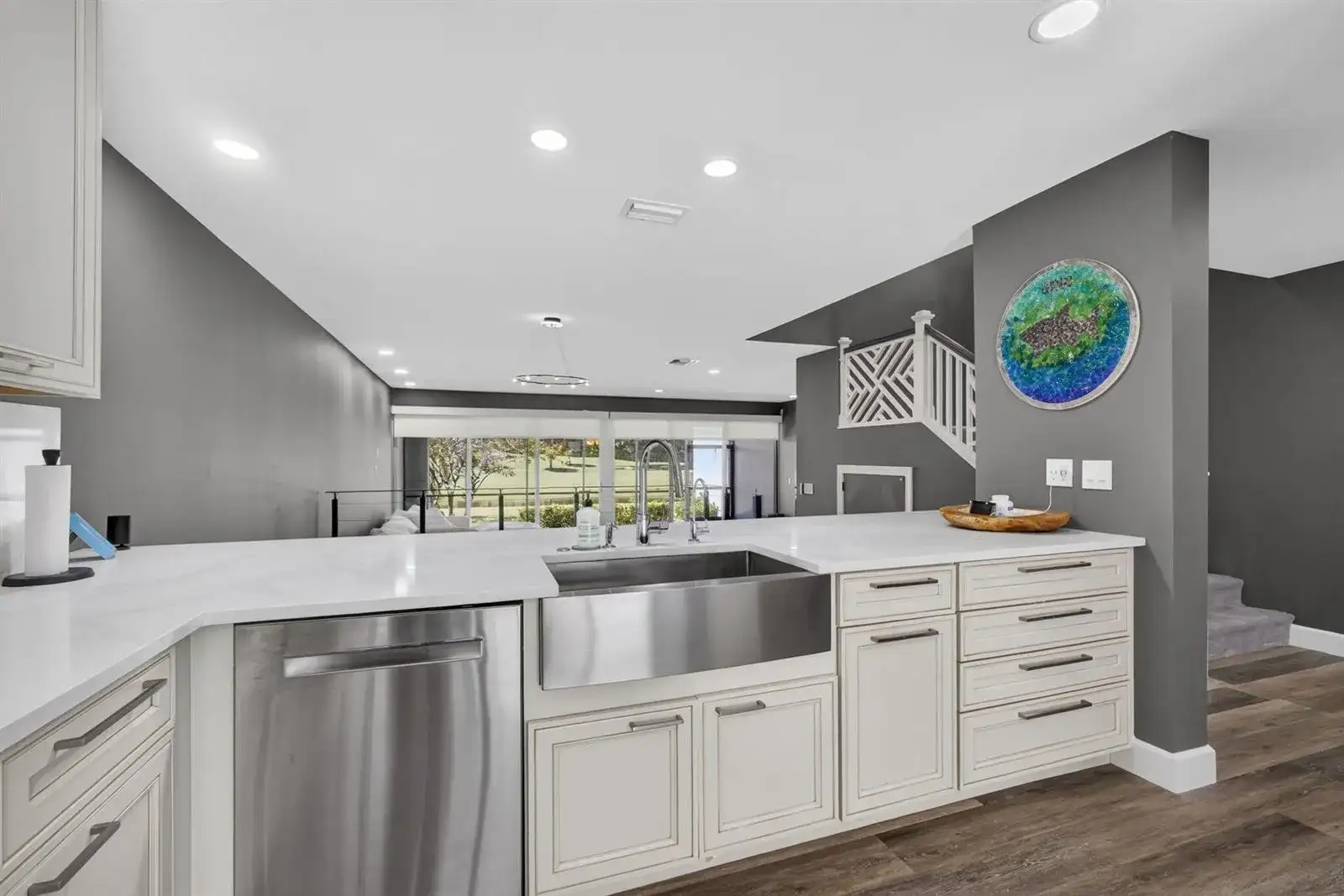 2435 PRESIDENTIAL Way # G, West Palm Beach FL 33401 photo 4