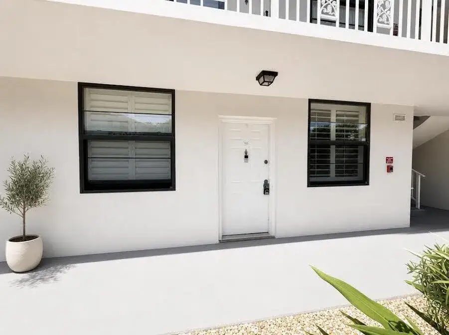 3540 WHITEHALL Drive # 105, West Palm Beach FL 33401