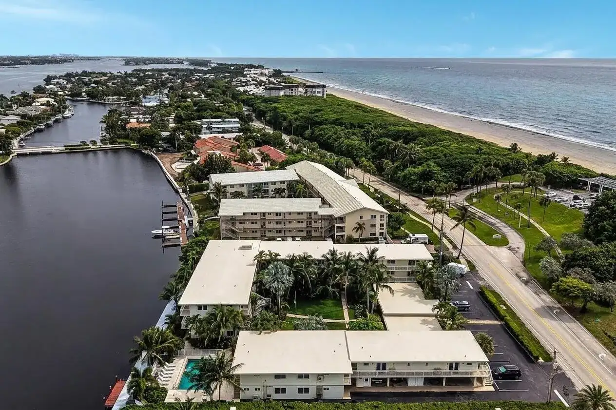 6520 N Ocean Boulevard # 6, Ocean Ridge FL 33435 photo 2