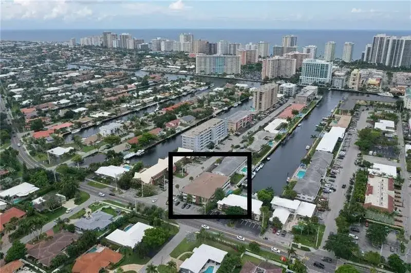 3220 Bayview Drive NE # 102, Fort Lauderdale FL 33306 photo 2