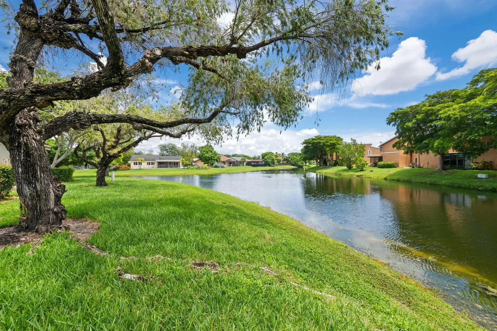 8211 NW 70th Street, Tamarac FL 33321 photo 5