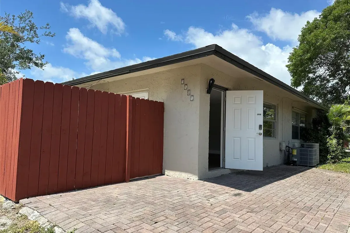 3101 NW 3RD Avenue # 126, Pompano Beach FL 33064