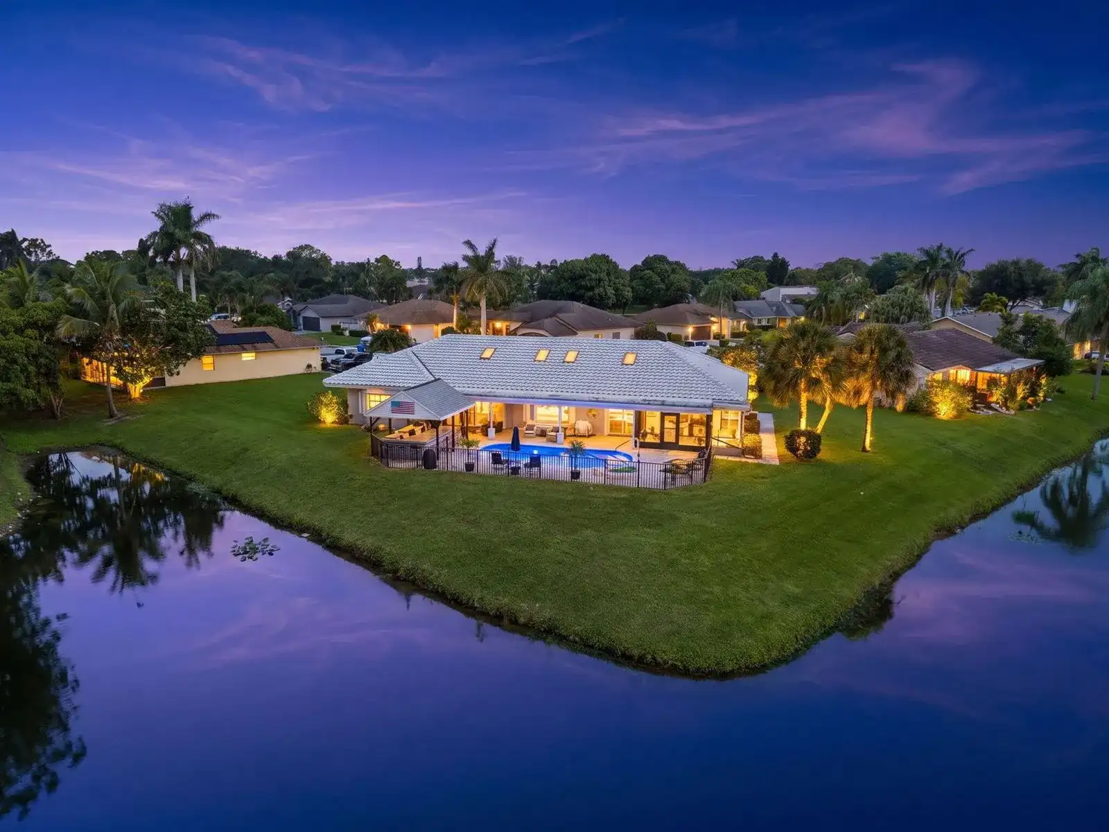 118 ELYSIUM Drive, Royal Palm Beach FL 33411
